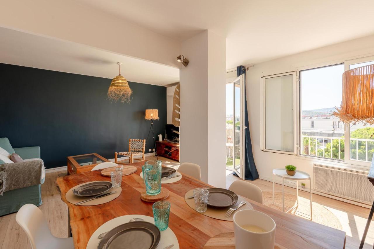 Le Blue Sea - Appt Classe 3 Etoiles A 650M De La Plage Le Lavandou Buitenkant foto